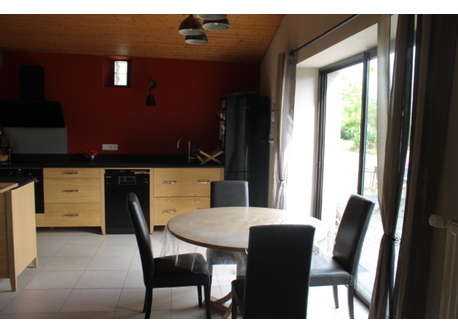 Our favorite room: the kitchen!