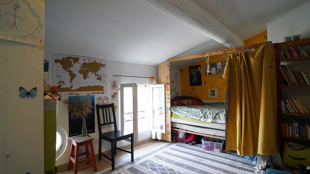 An other view of the room of Soren (10) 