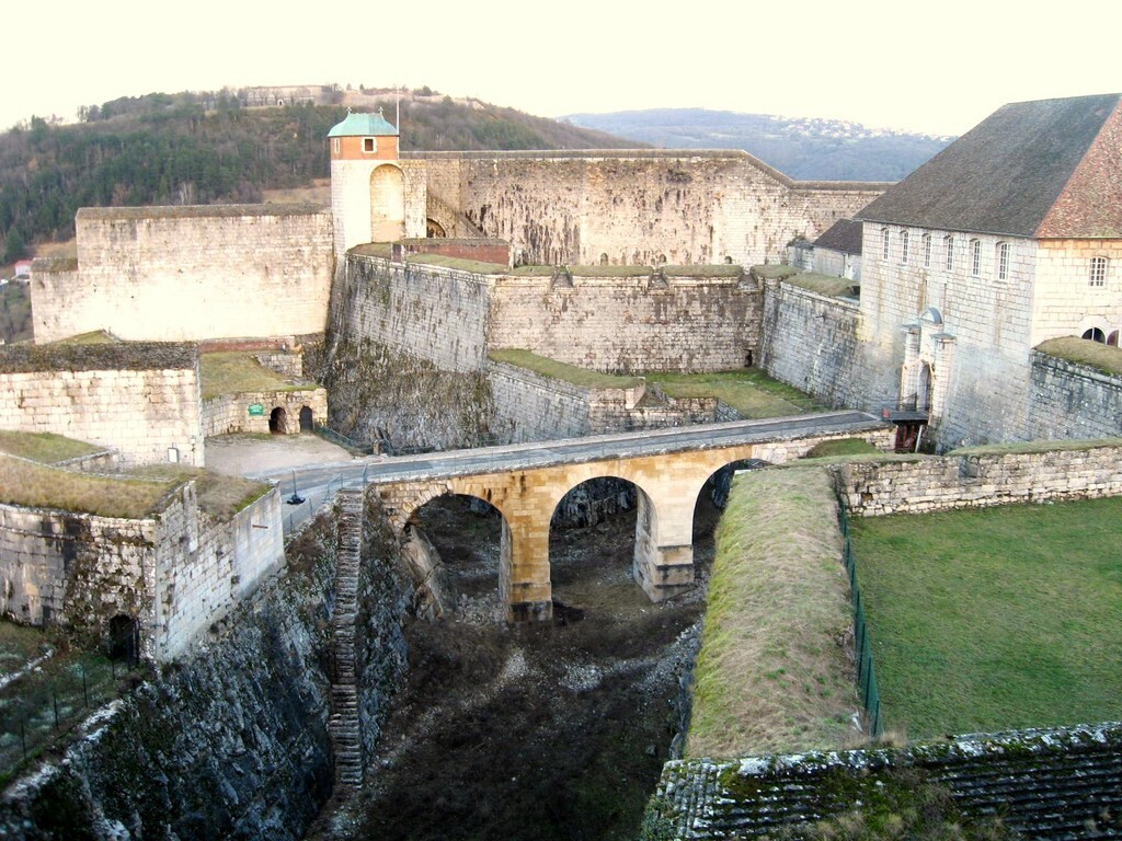 Citadelle de Besançon with museum and animals.