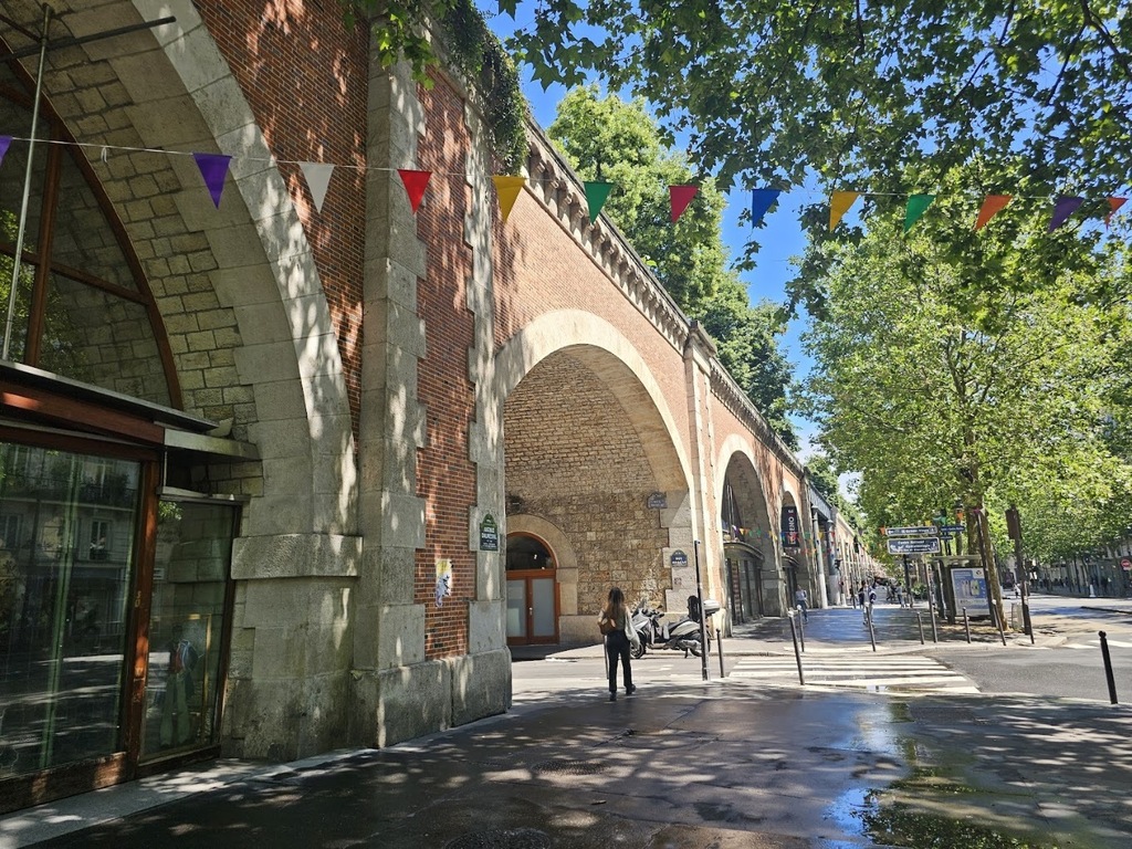 Viaduc des arts - 3 minutes from our flat