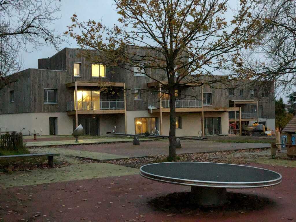 L'Unité d'Habitation 1 (UH1) au petit matin.