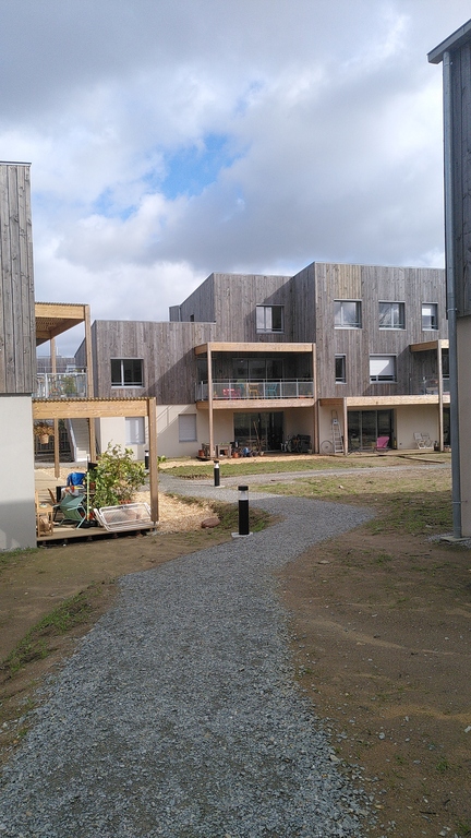 Notre UH3 au bout du chemin entre l'UH2 et l'UH1