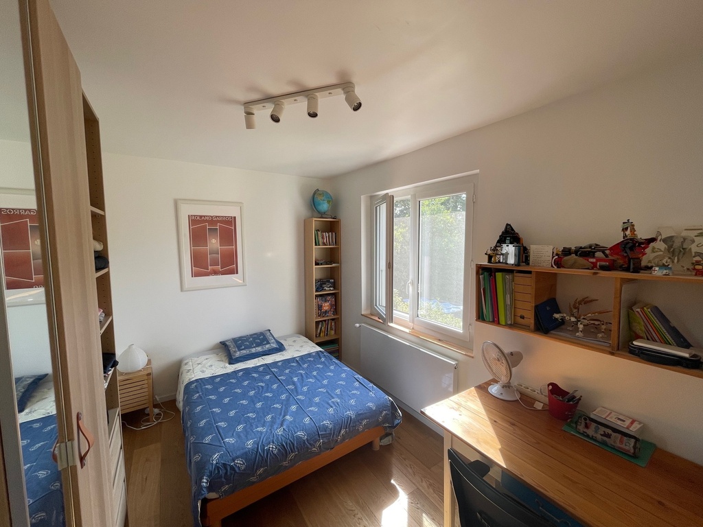 children bedroom n°1 (double bed 140x190)