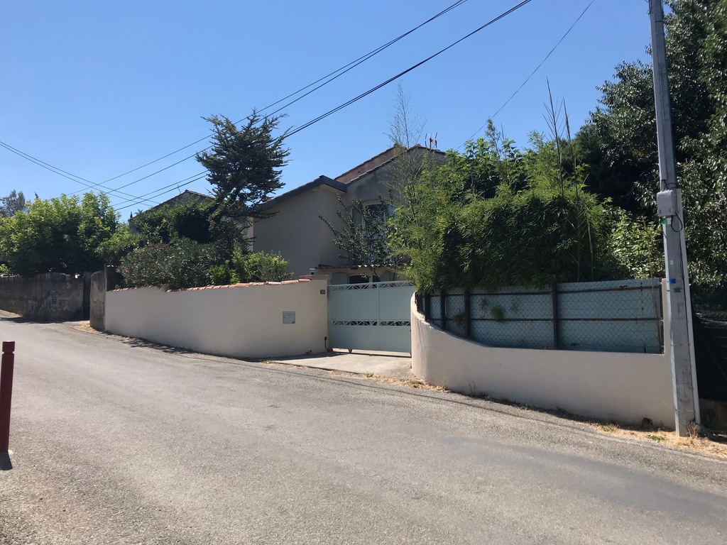 street view in front of the house