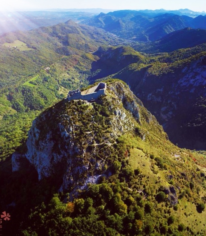 Château de Monségur (55 mn )