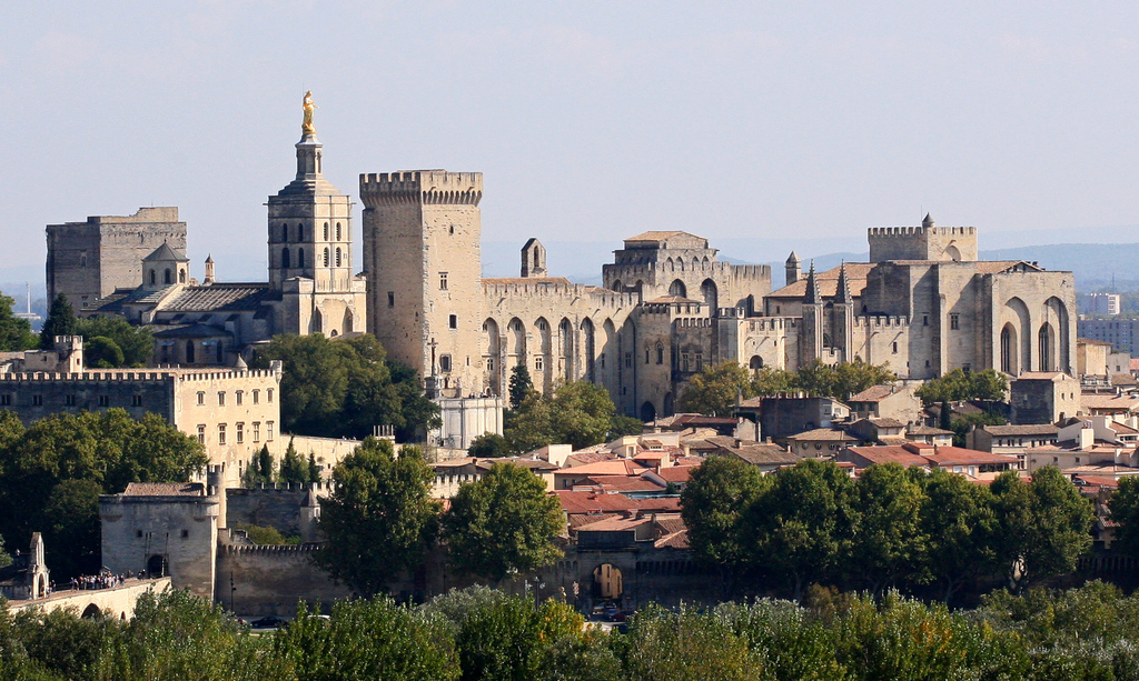 Avignon (36 km)