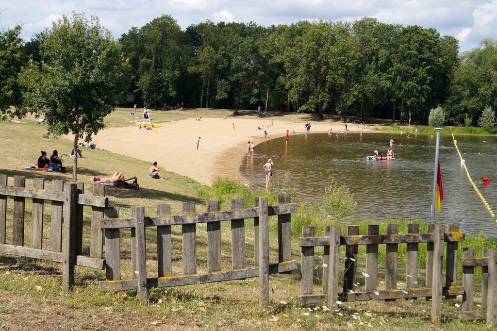 Baignade au Lac de Maine - 10 mn en voiture