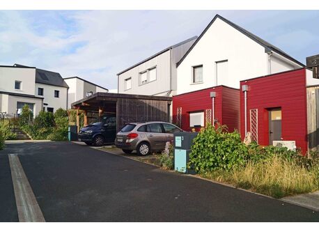 maison neuve dans un petit lotissement