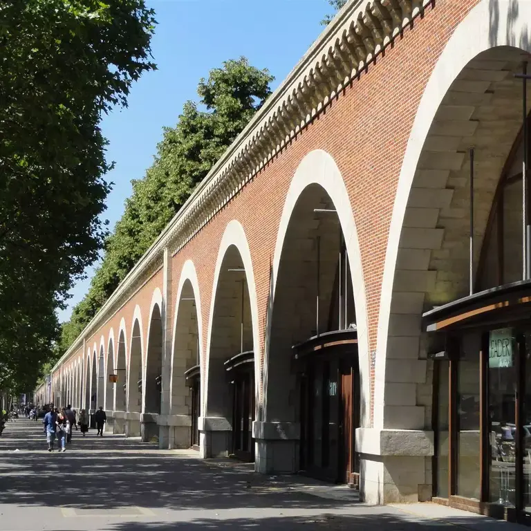La coulée verte/promenade plantée 