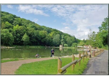 Rosière Lake (5 min drive)