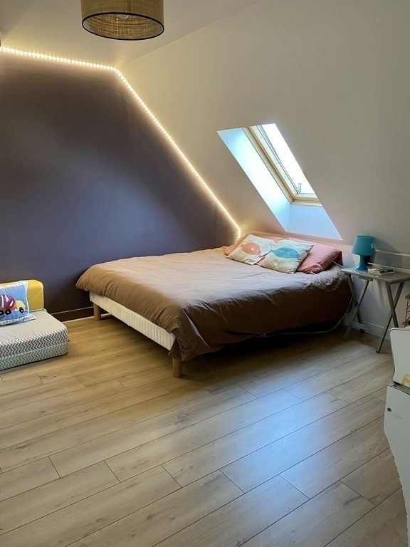 Chambre à l’étage (lit double queen size)