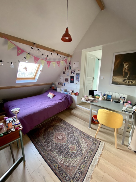 Chambre mansardée (lit double 140x 200)