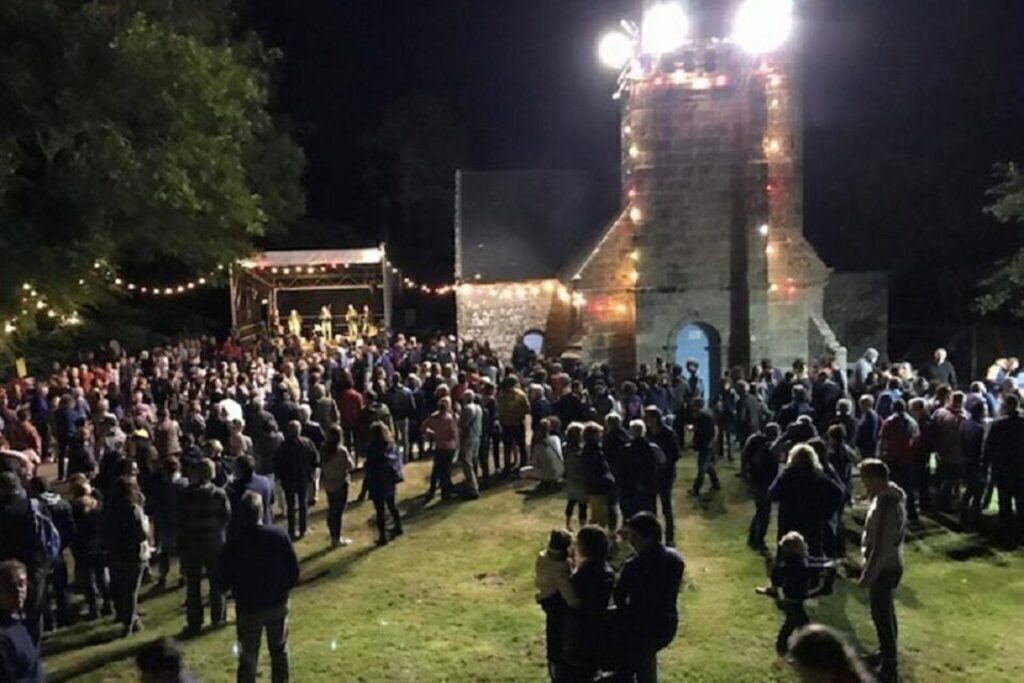 go learn trad dances in the local "fest noz" 