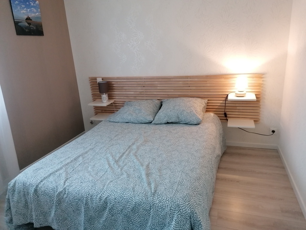 chambre 140/190 avec grand placard 