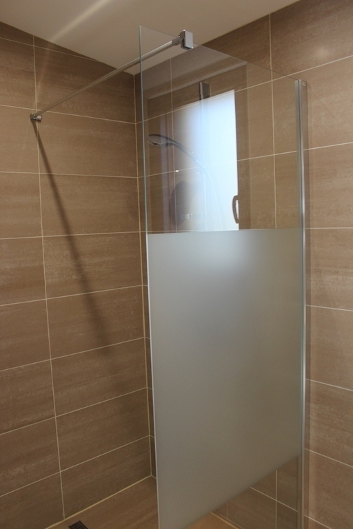 Grande douche à l'italienne 