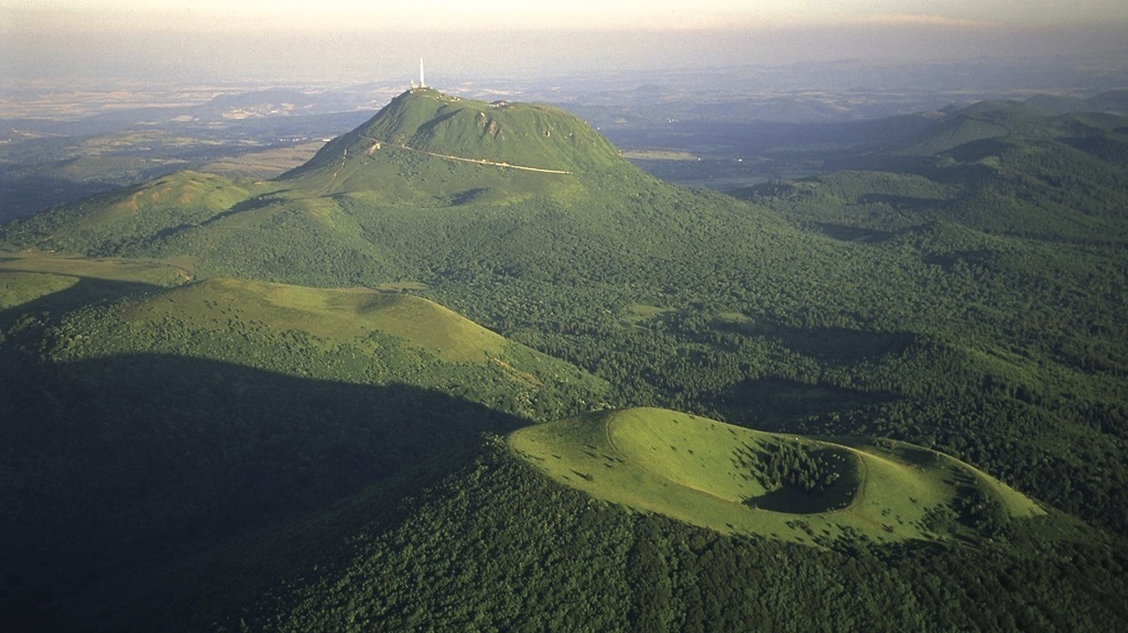 Le Puy-de-Dôme, la chaine des volcans