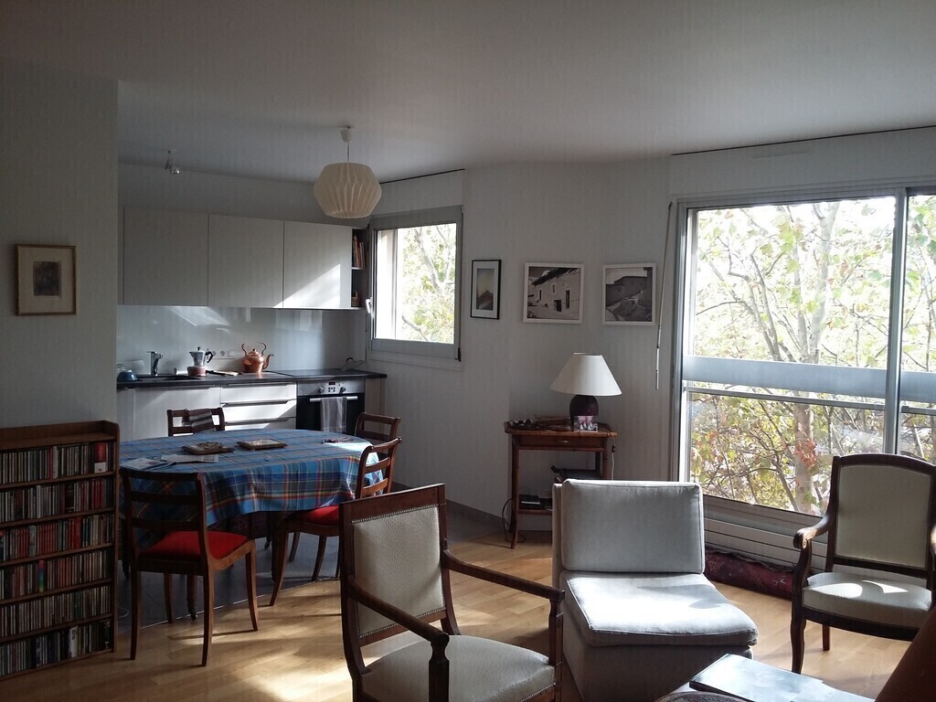 le salon avec cuisine