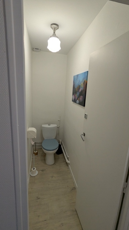 Le WC de l'appartement