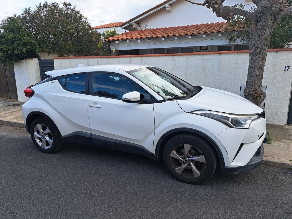 Notre voiture : TOYOTA CHR boîte manuelle