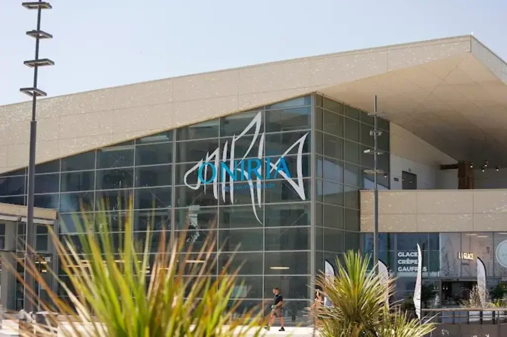 ONIRIA, l'aquarium flambant neut à 10 mn à pied de la maison