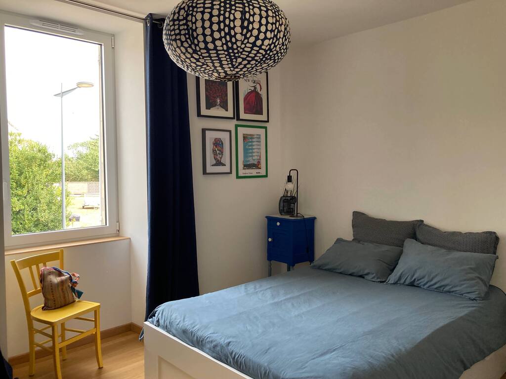 1st floor guest room