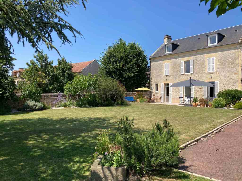 Garden and back side