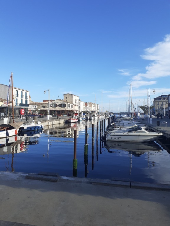 Port Marseillan ville
