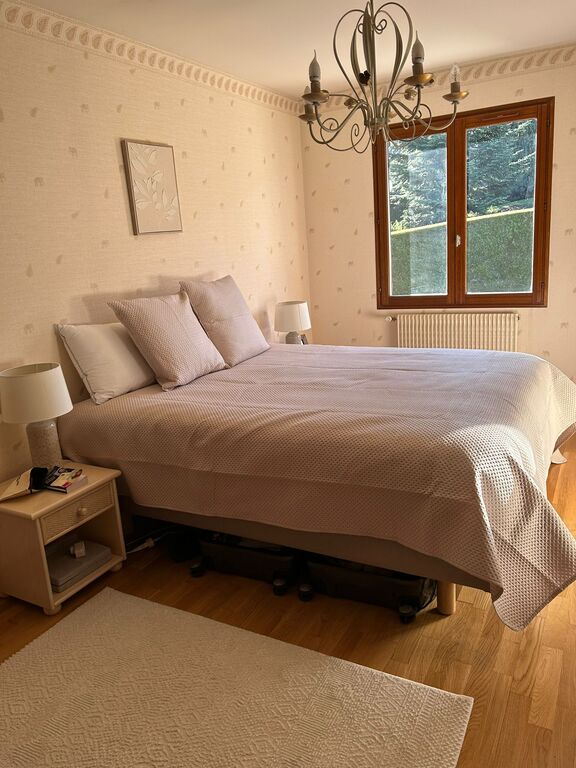 Chambre parentale (Lit double 160 cm)