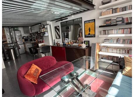 Living room (ground floor)