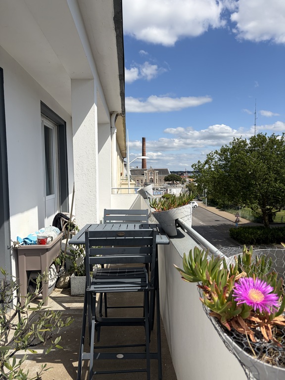 Terrasse/balcon traversant 