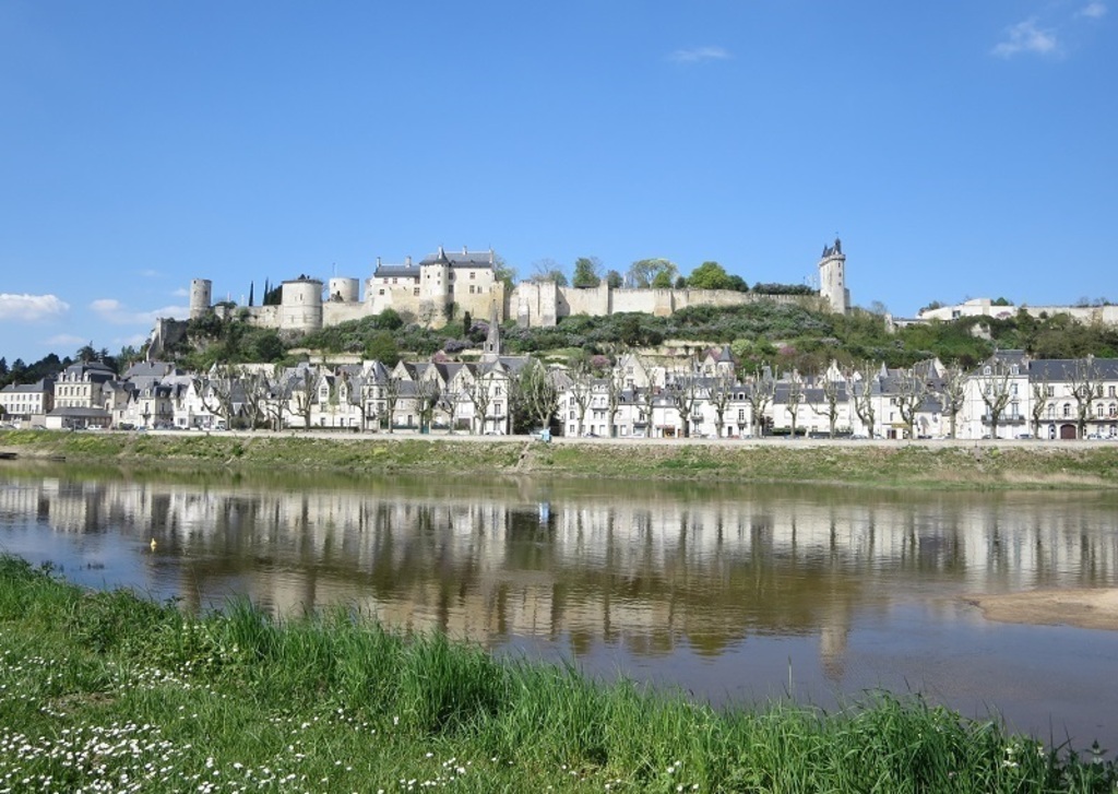 Forteresse de Chinon (54 km)