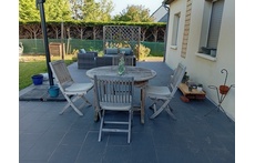 coin repas sur la terrasse