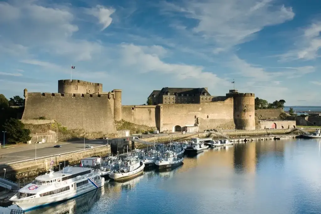 Brest le Chateau