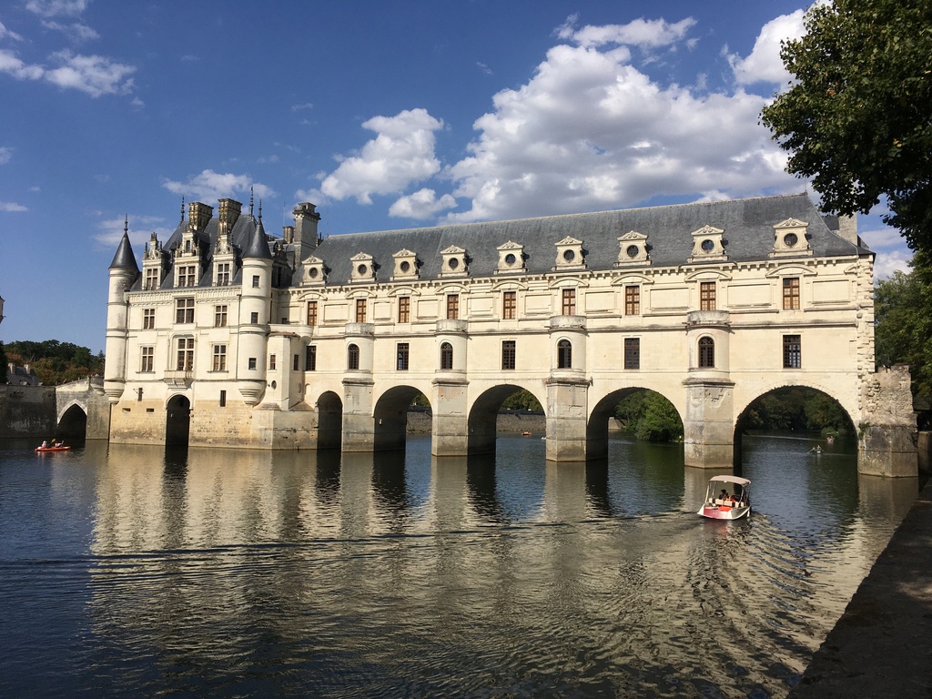 Chenonceau, le chateau des dames, sur le Cher.