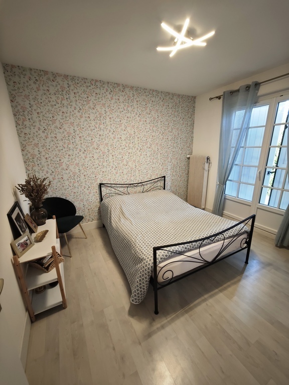 Adult bedroom 1 with private bathroom