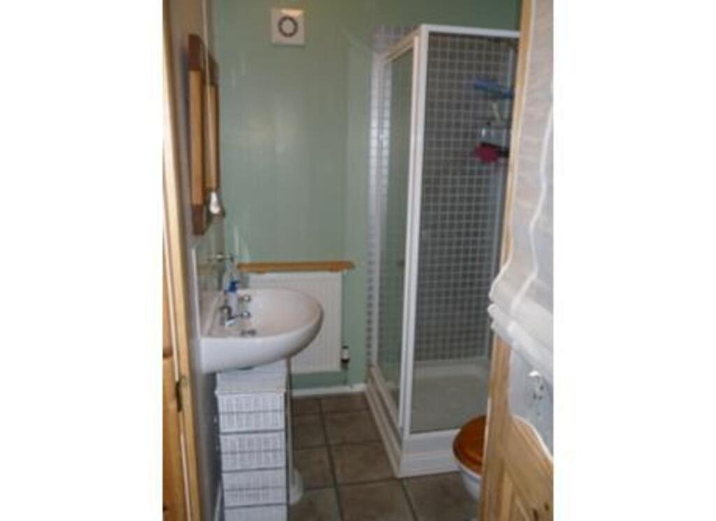 Downstairs shower room