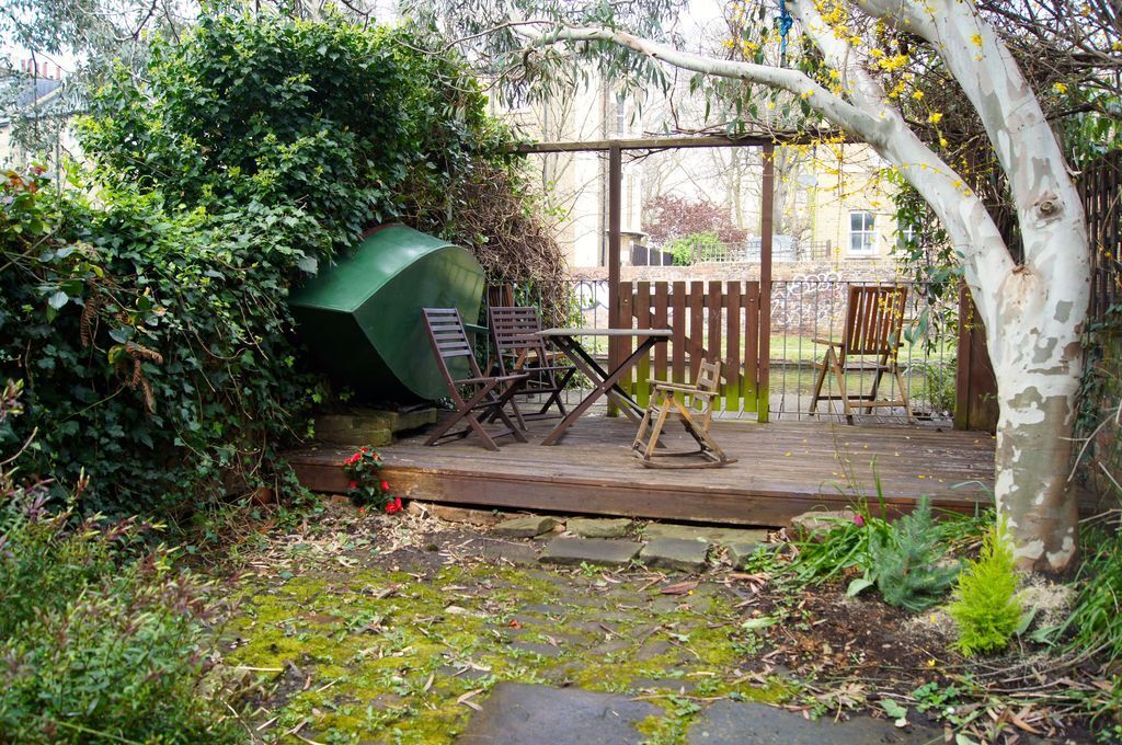 End of garden leading onto canal