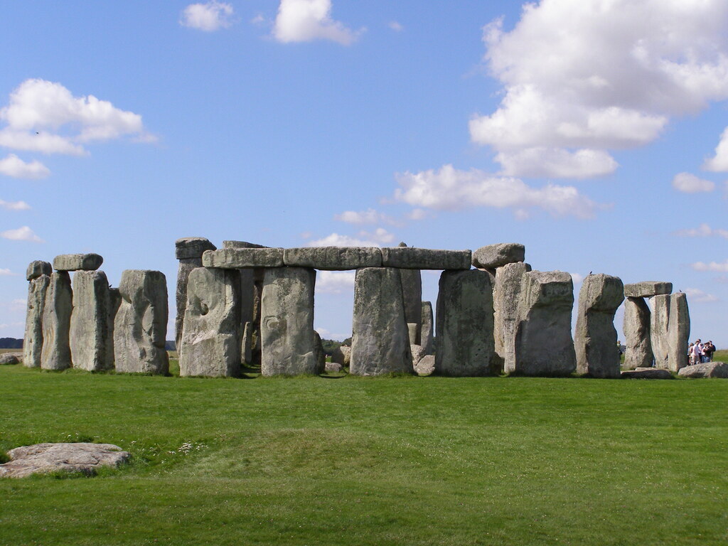 Stonehenge 2hrs drive