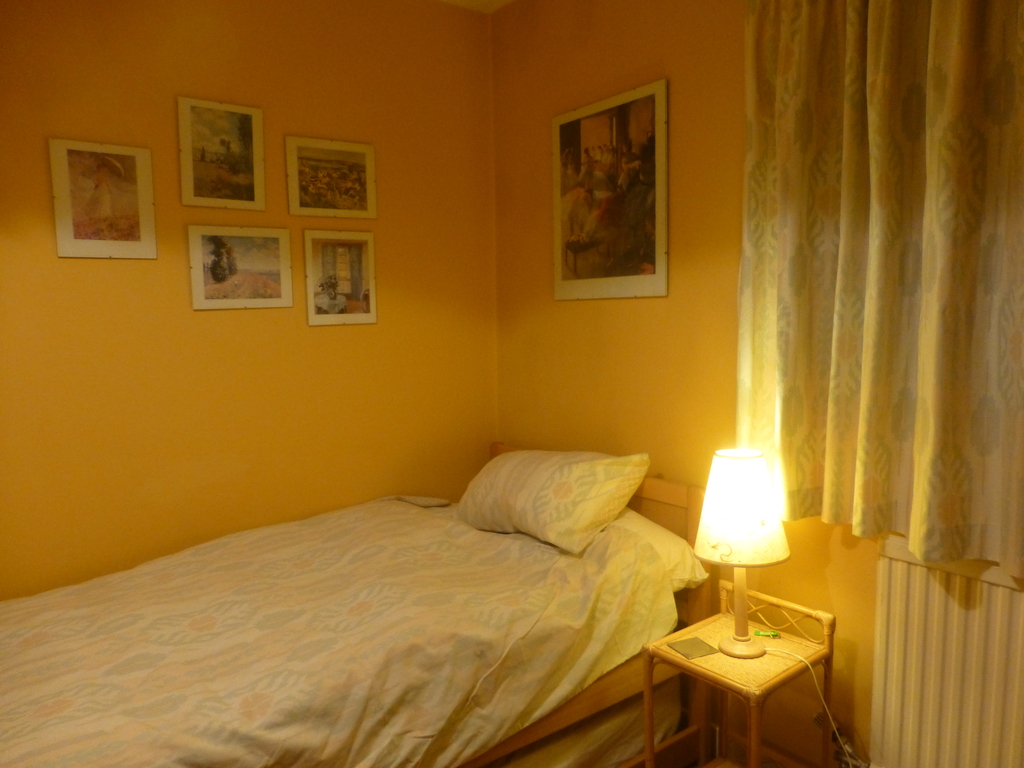 The 2nd bedroom when only 1 bed in use