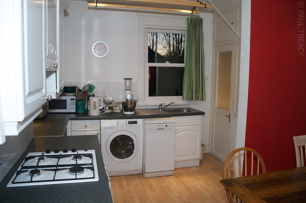 Kitchen has everything you could possibly need