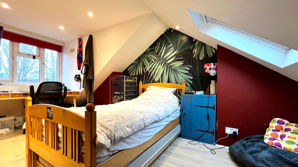 Loft bedroom added in 2020.