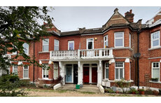 Edwardian terrace with communal front garden.