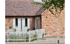 Beautiful cottage with private courtyard garden