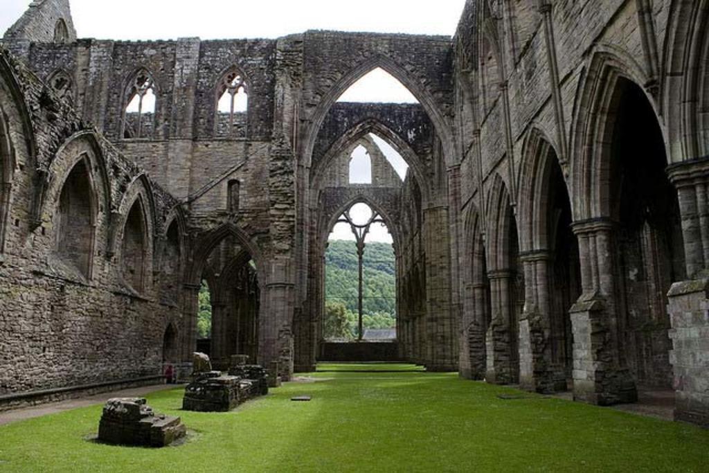 Tintern Abbey Wye valley