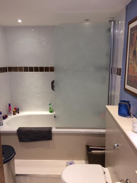 Main bathroom - bath and shower