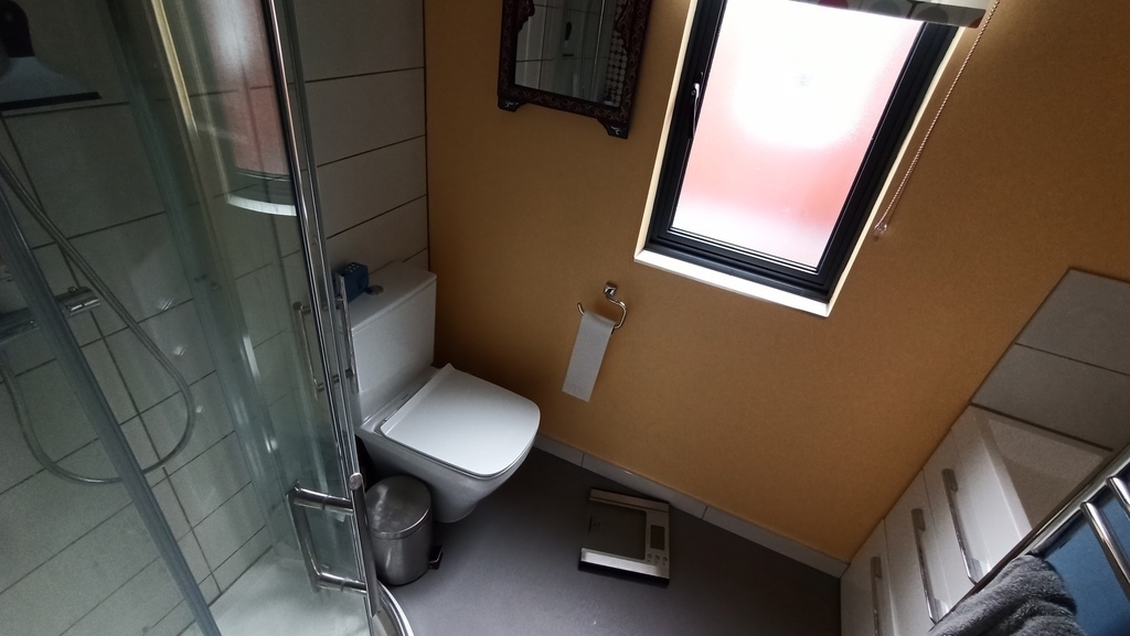 2nd floor shower/toilet