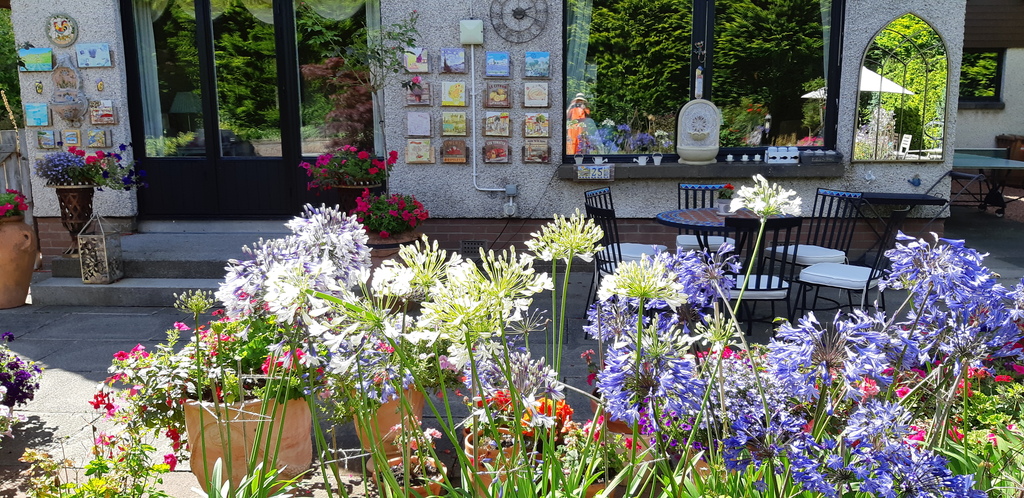 Breakfast or lunch seating area on our terrace