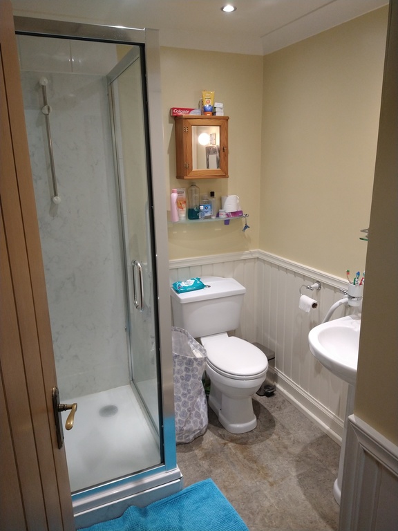 Letter Steading/Shower room