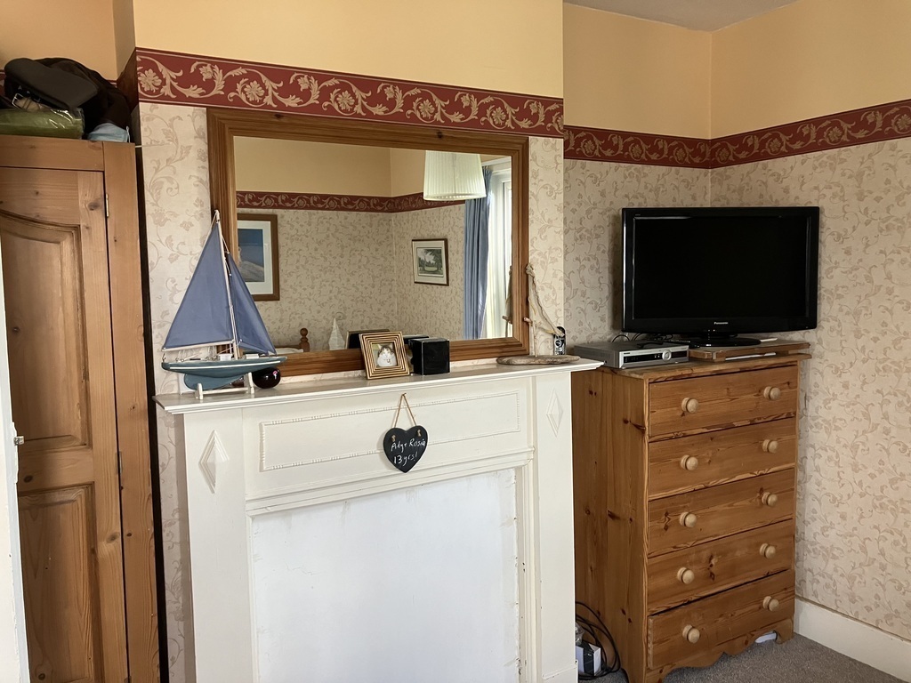 Master bedroom (Bedroom 1)