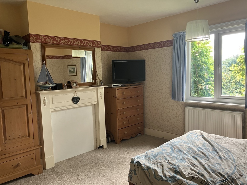 Master Bedroom (Bedroom 1)